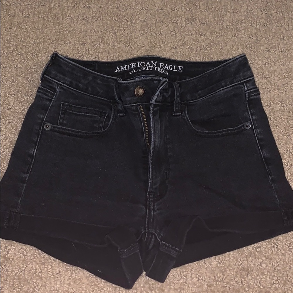 Women’s American Eagle High Rise Short (Black)